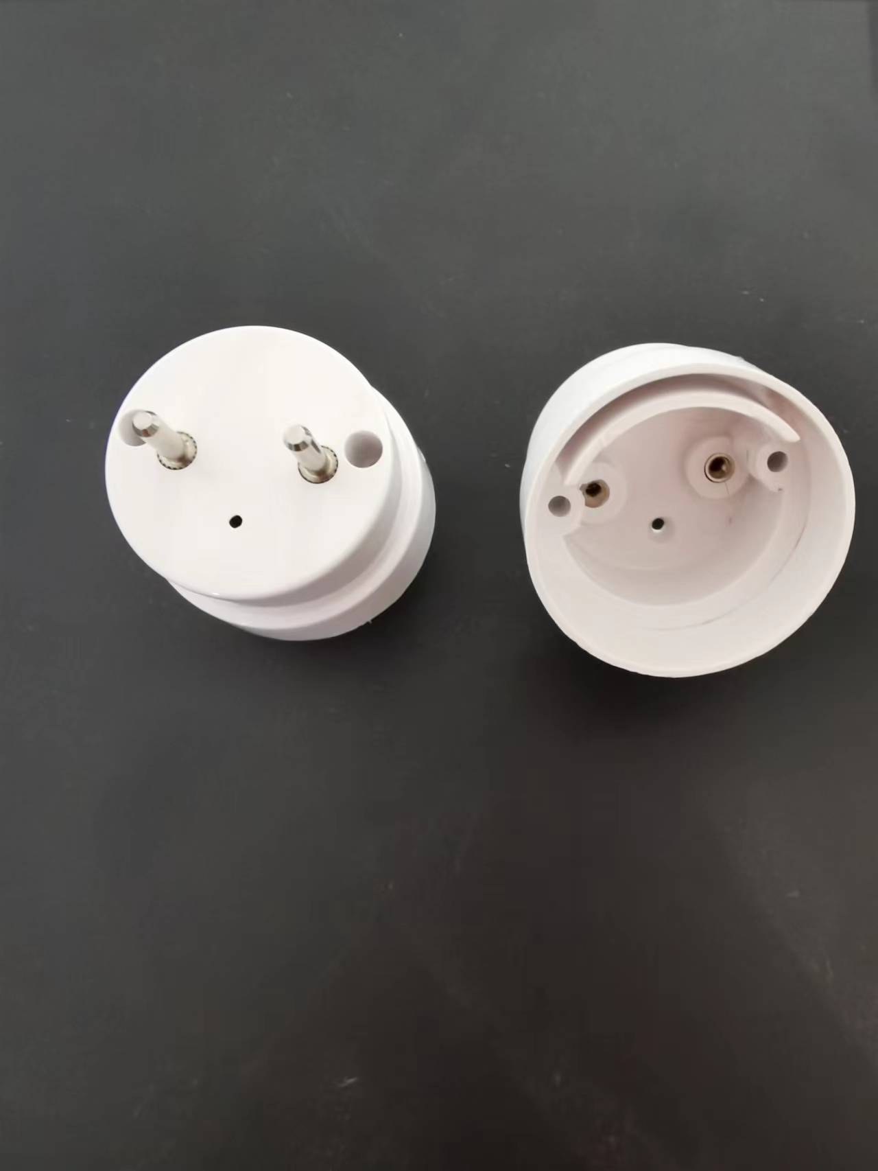 คุณสมบัติที่สำคัญและความสำคัญของ Caps End G13 ปลายสองเท่าของ LED T8